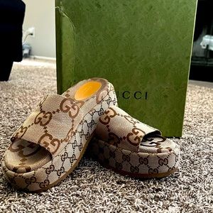 Gucci -angelina platform slide - Gem